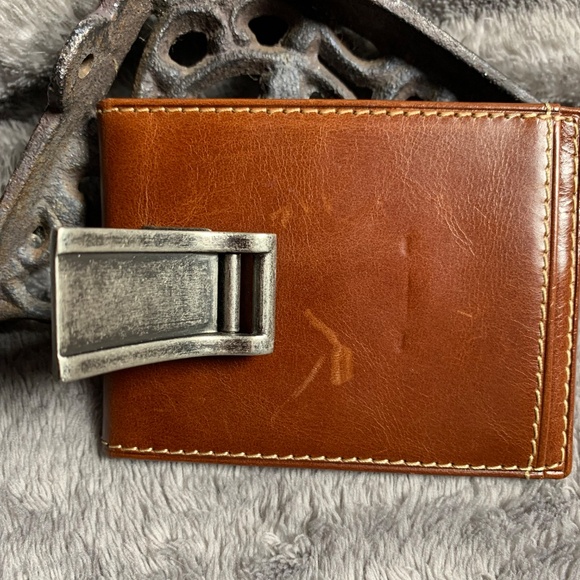 Men’s leather wallet with money clip - Picture 5 of 7